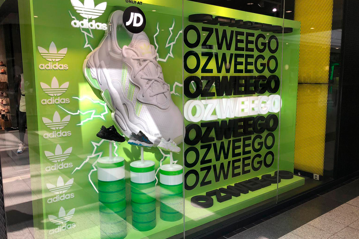 Adidas Ozweego cologne window